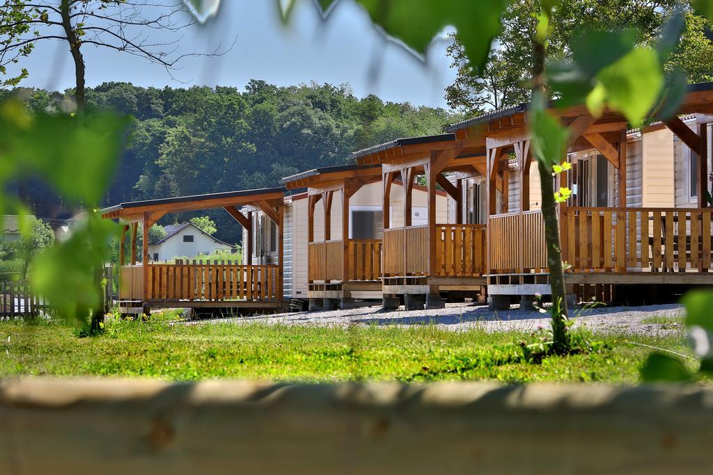 Hotel Kamp Slapic Duga Resa Pokoj fotografie